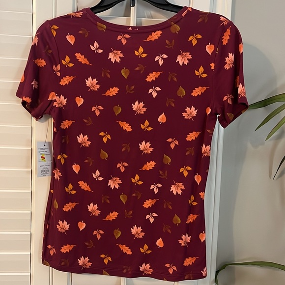 Burgundy fall leaves tee XS NWT - Picture 2 of 3